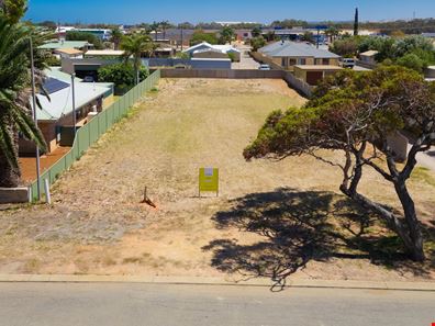 211 First Street, Wonthella WA 6530