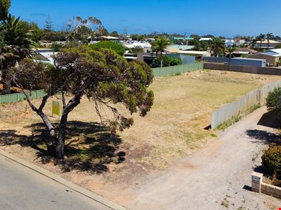 211 First Street, Wonthella WA 6530