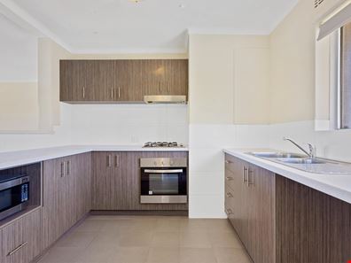 42/40 Reynolds Way, Withers WA 6230