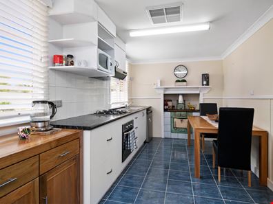 22 Campbell Street, Lamington WA 6430