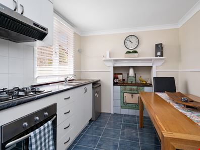 22 Campbell Street, Lamington WA 6430