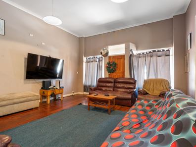 69 Bayley Street, Coolgardie WA 6429