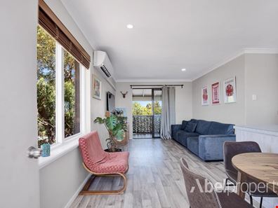16/4 Sackville Terrace, Scarborough WA 6019