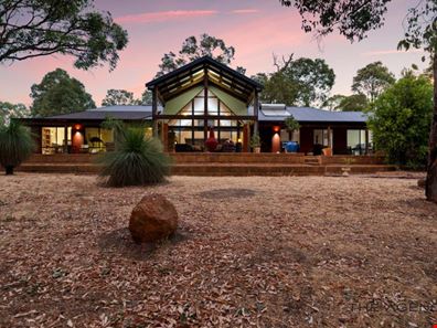 235 Carinya Drive, Stoneville WA 6081