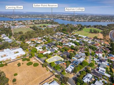 17 Roebuck Drive, Salter Point WA 6152