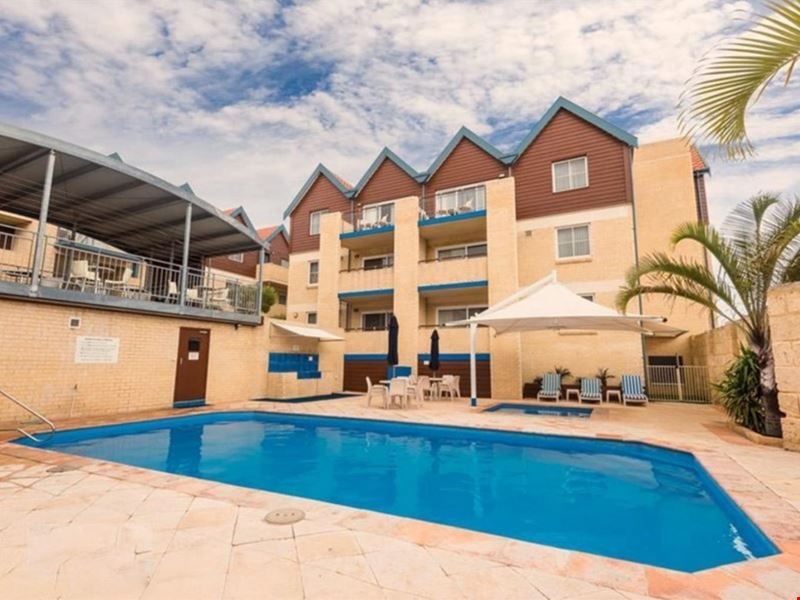 204/68 Southside Drive, Hillarys WA 6025