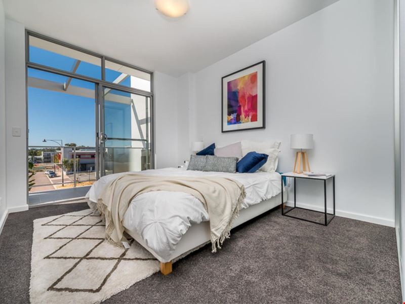 215/50 Pimlico Crescent, Wellard WA 6170