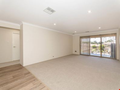 24/39 Elizabeth Street, Cloverdale WA 6105