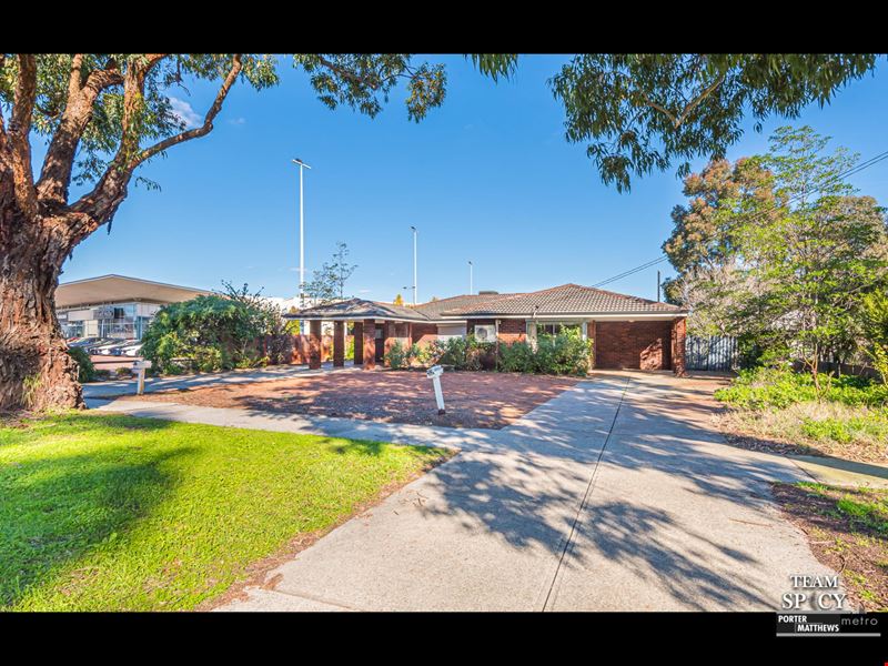 10a & 10b Manning Road, Cannington WA 6107