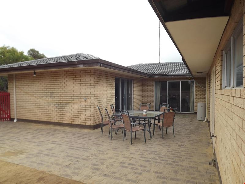 66 &amp; 68 Goldfields Road, Dowerin WA 6461