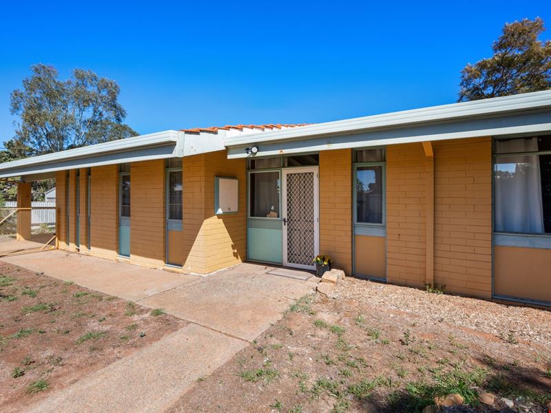 2/13 Killarney Street, Lamington WA 6430