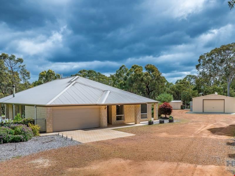 202 Holstein Loop, Lower Chittering WA 6084