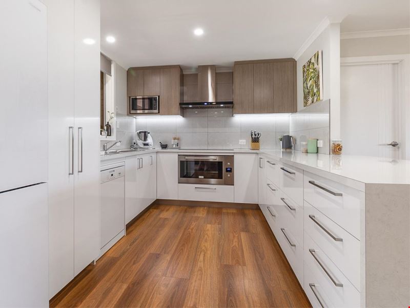 5 Roe Crescent, Dampier WA 6713