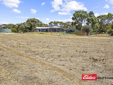 83 Nindiup Road, Mount Barker WA 6324