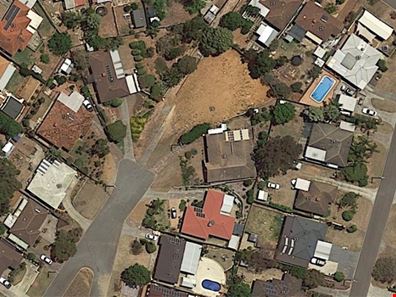 16 Gamblin Way, Parmelia WA 6167