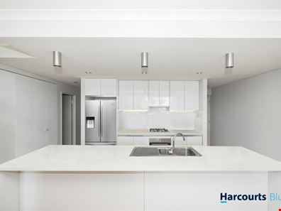 14/7 College Corner, O'Connor WA 6163