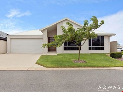 10 Winning Approach, Golden Bay WA 6174