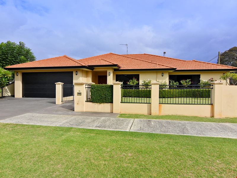 15 Knowles Street, Harvey WA 6220