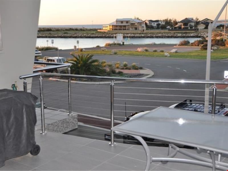 1/9 Wiebbe Hayes Lane, Geraldton WA 6530