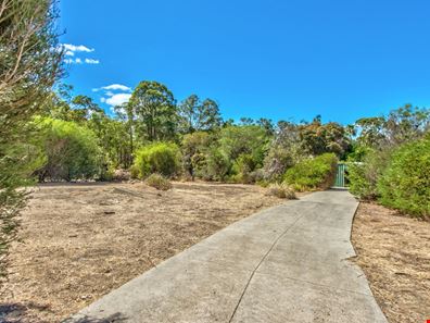 4 Rhodes Place, Jarrahdale WA 6124