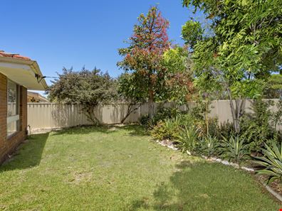 12 Beattie Road, Waggrakine WA 6530