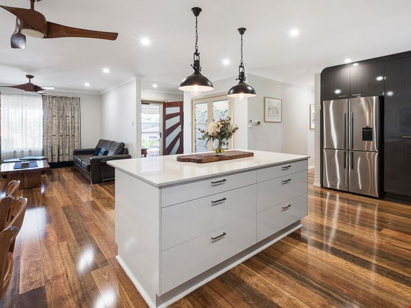 6 Tachikawa Court, Dampier WA 6713