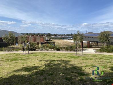15 Abba Lane, South Guildford WA 6055