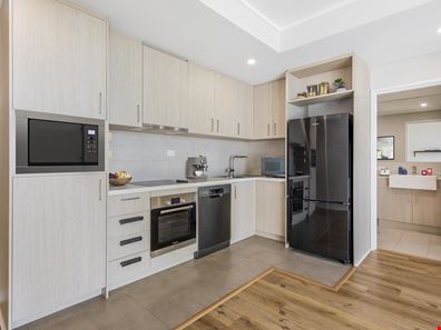 302/18 Cecil Avenue, Cannington WA 6107