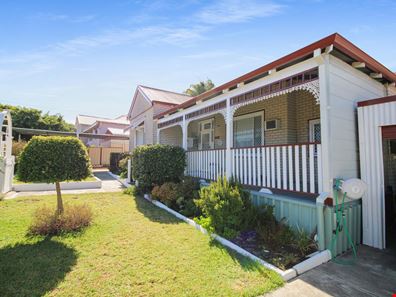 16 Swanstone Street, Collie WA 6225