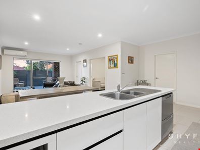 2/40 Muir Street, Innaloo WA 6018