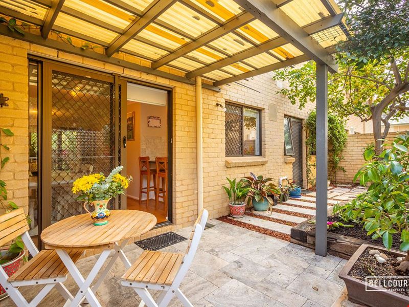 2/10 Aberdare Road, Shenton Park WA 6008