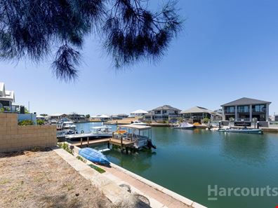 18 Trade Winds Retreat, Dudley Park WA 6210