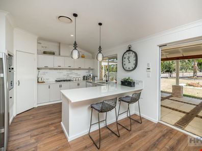 97 Ayrshire Loop, Lower Chittering WA 6084