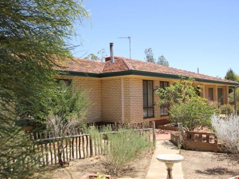 3 Yelland Road, Bruce Rock WA 6418