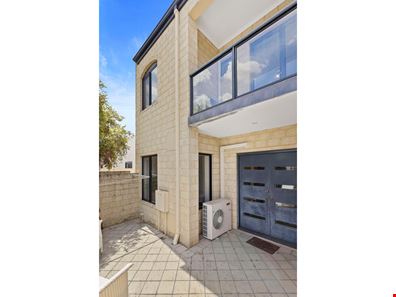 8/10 Leila Street, Cannington WA 6107