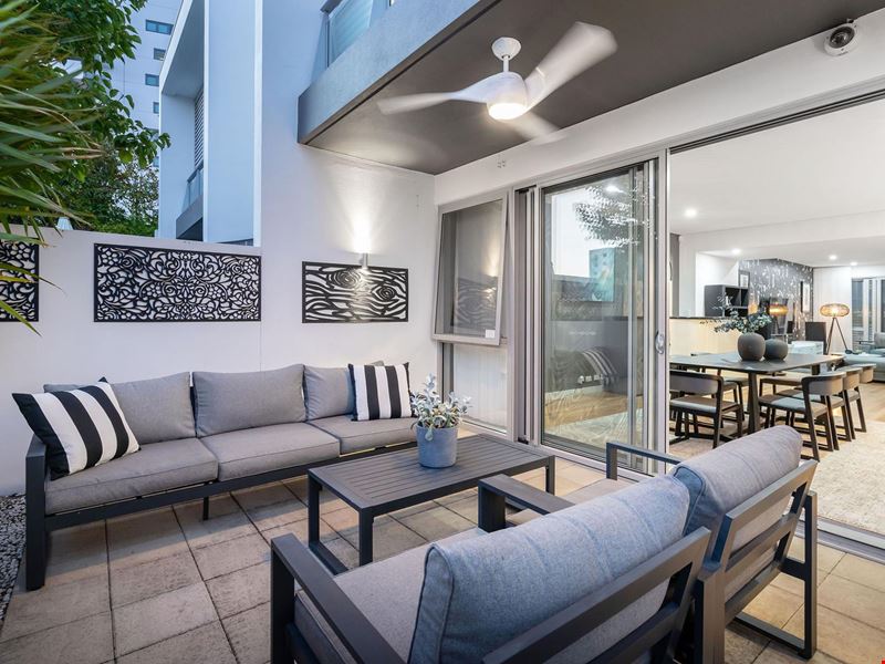 17/21 Bow River Crescent, Burswood WA 6100