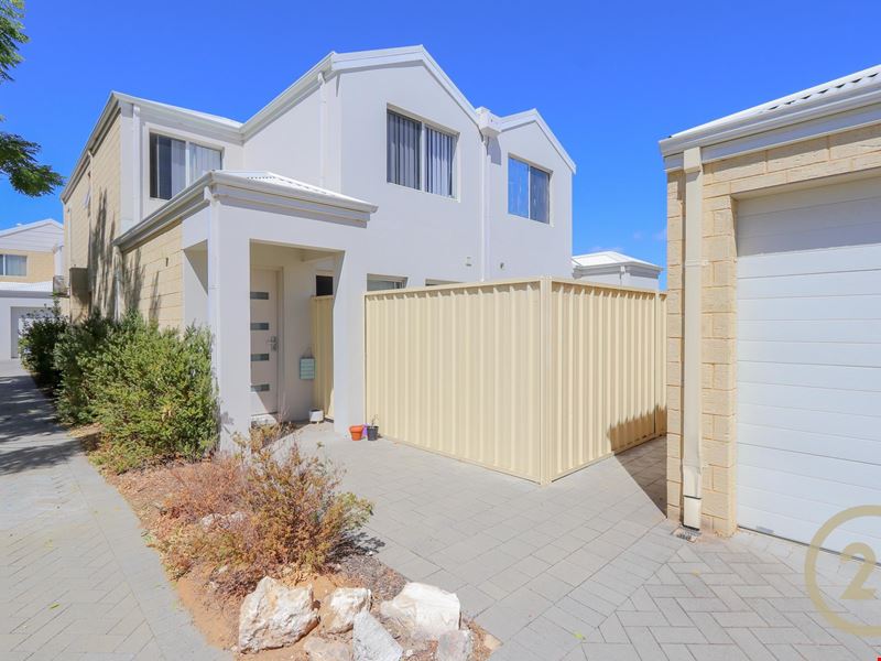 2/11 Eacott Street, Mandurah WA 6210