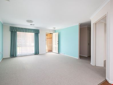 44 Blackwattle Parade, Padbury WA 6025