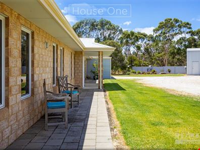 876 Chitna Road, Neergabby WA 6503