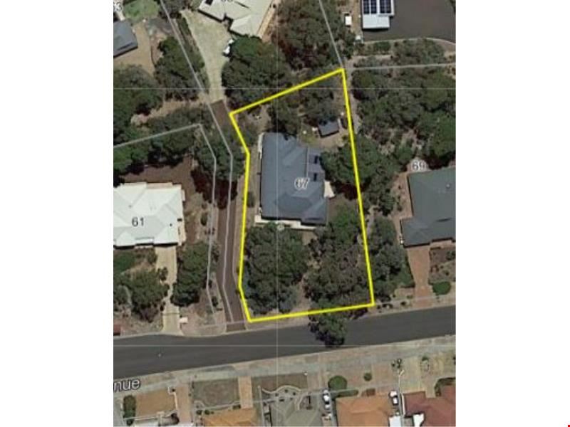67 Winthrop Avenue, College Grove WA 6230