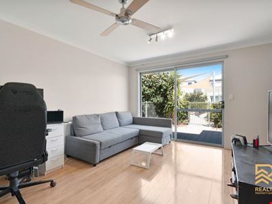 20/158 George Street, Queens Park WA 6107