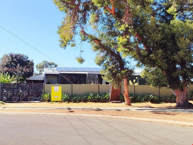 2 BONHAM STREET, Leeman WA 6514