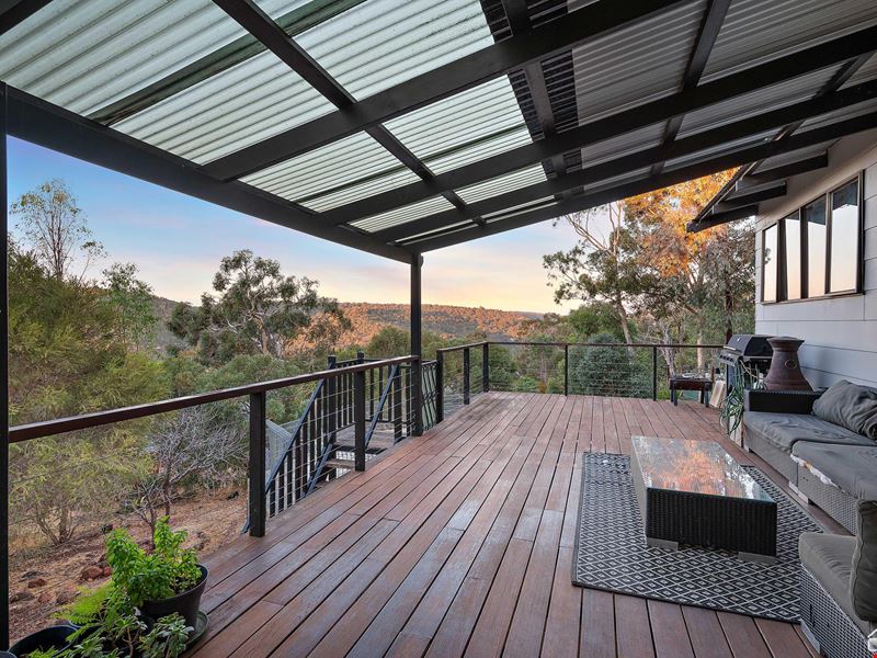4 Howard Place, Kelmscott WA 6111