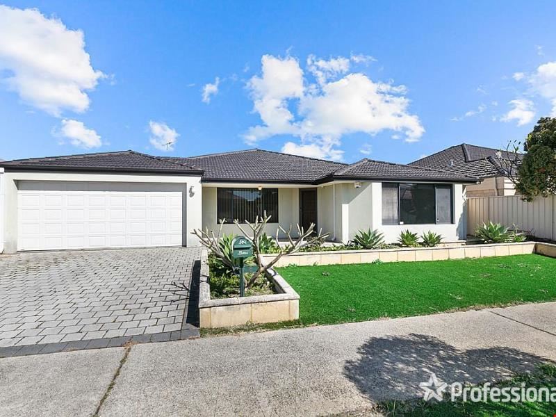8 Sandleford Way, Hammond Park WA 6164