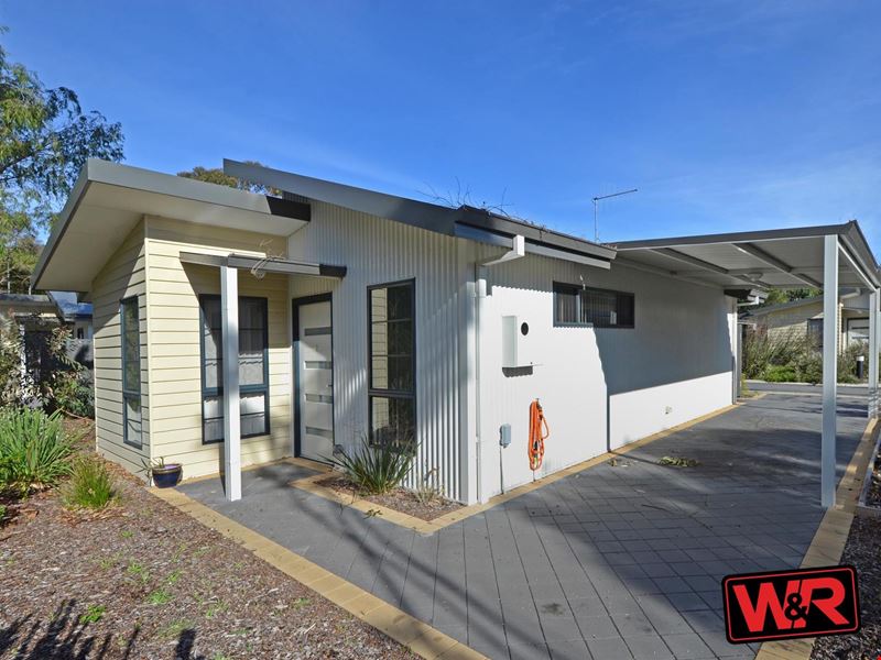 Unit 8, 18 Queen Street, Little Grove WA 6330