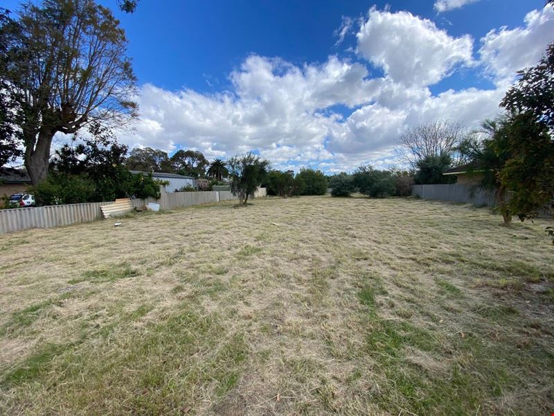 65 Banyard Avenue, Kelmscott WA 6111