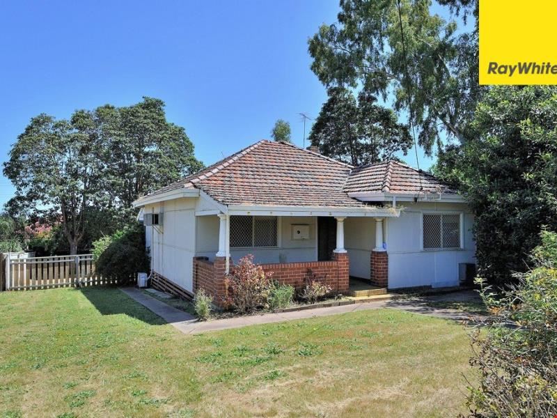 15 Hackett Street, Bellevue WA 6056