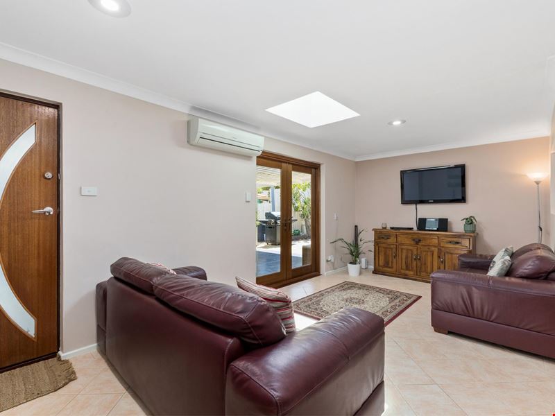 212A Weaponess Road, Wembley Downs WA 6019