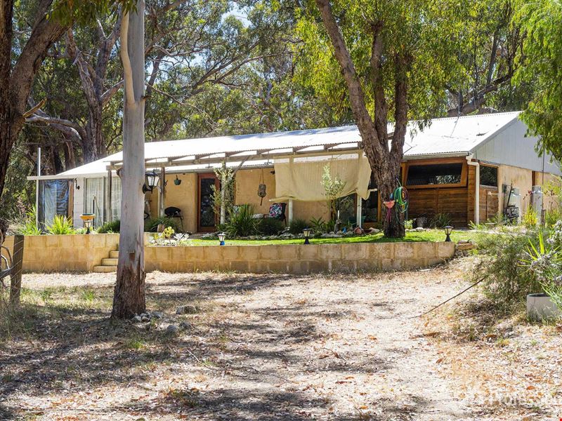 17 Dods Retreat, Lake Clifton WA 6215