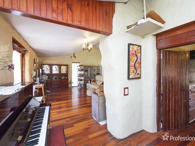 17 Dods Retreat, Lake Clifton WA 6215